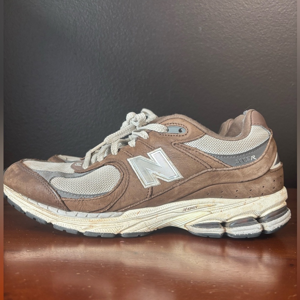 New Balance 2002r - Brown/Cream
